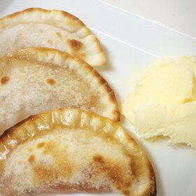 余った餃子の皮で☆ホットアップルパイ風簡単スイーツ